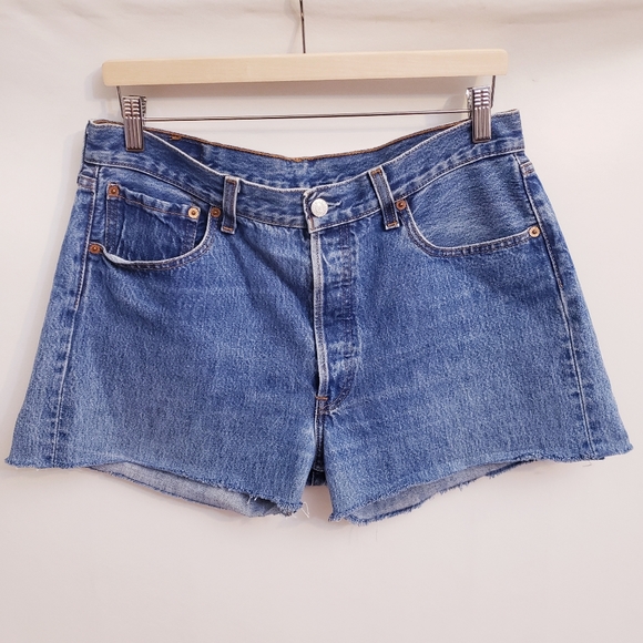 Levi's 501 5-Button Cut Off Denim Jean Shorts, 34" Waist - Picture 7 of 7